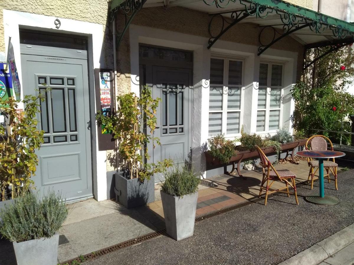 Le Piano Hotel Biesles Bagian luar foto