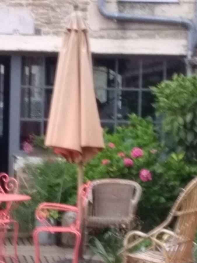 Le Piano Hotel Biesles Bagian luar foto
